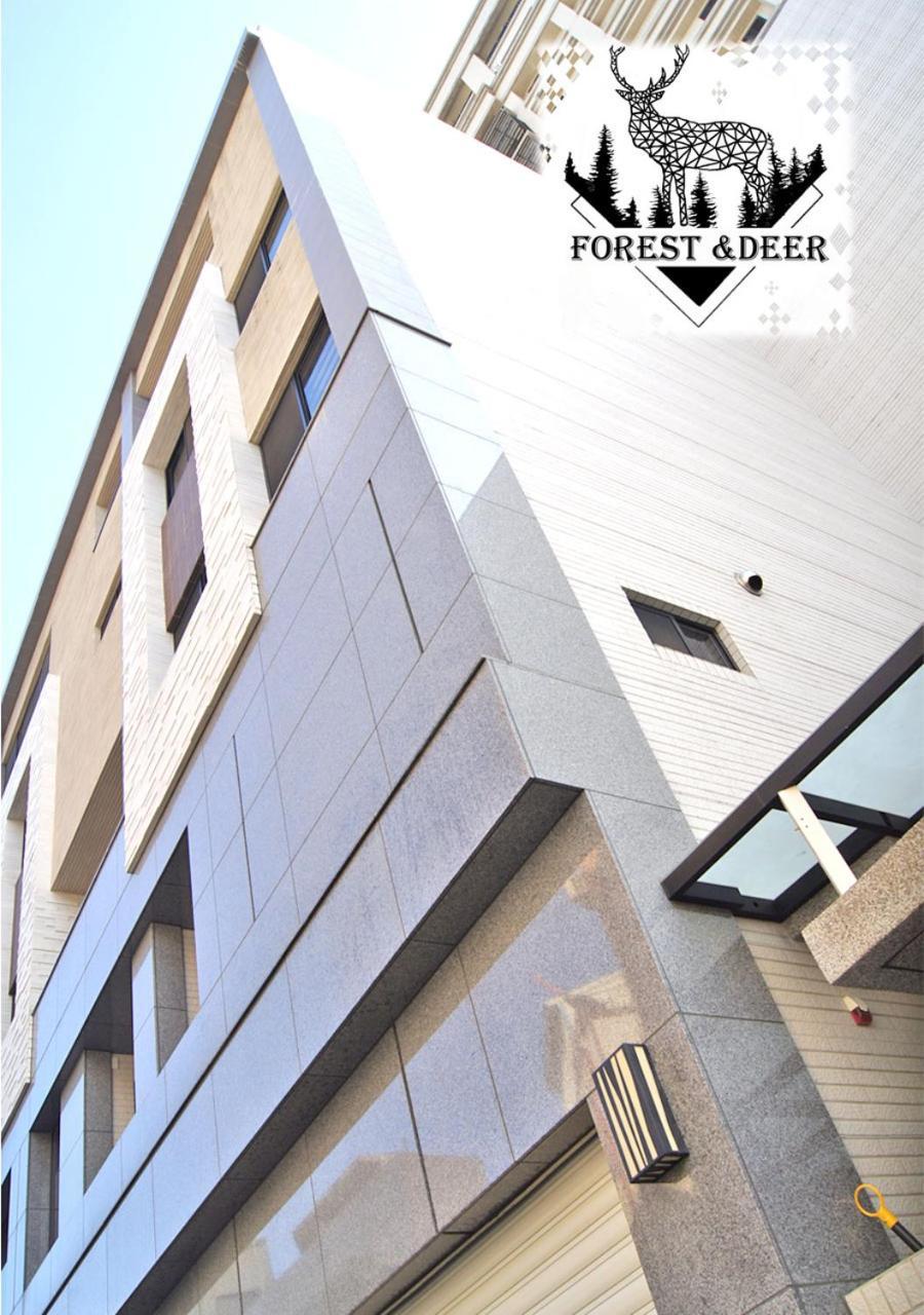 Forest Deer Black Tea Homestay Tainan Eksteriør bilde